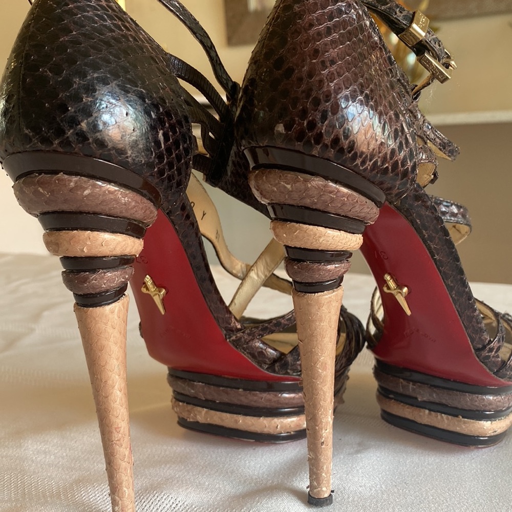 Cesare Paciotti Heels with dust bag